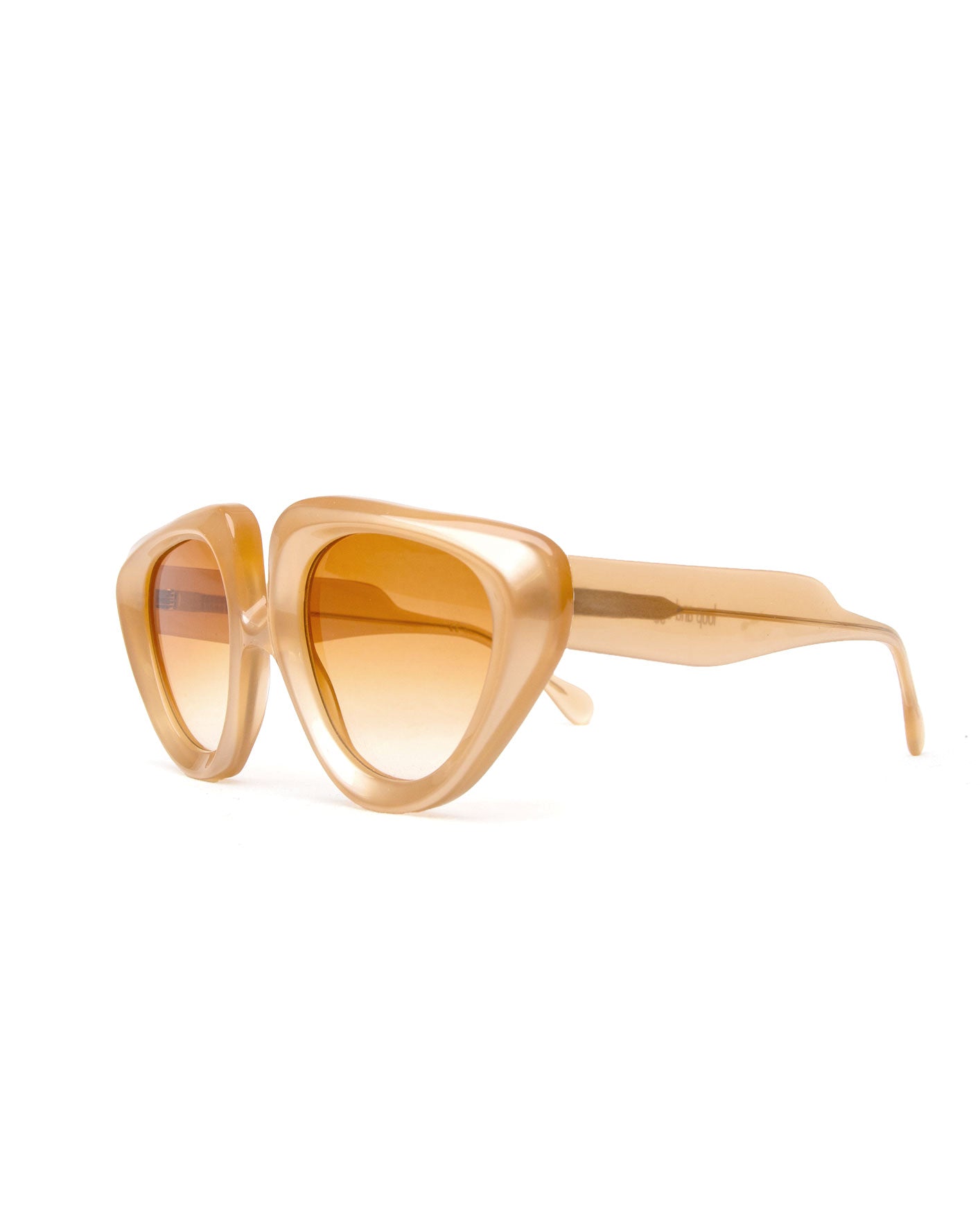 LAG 003 x PEARL OCHRE