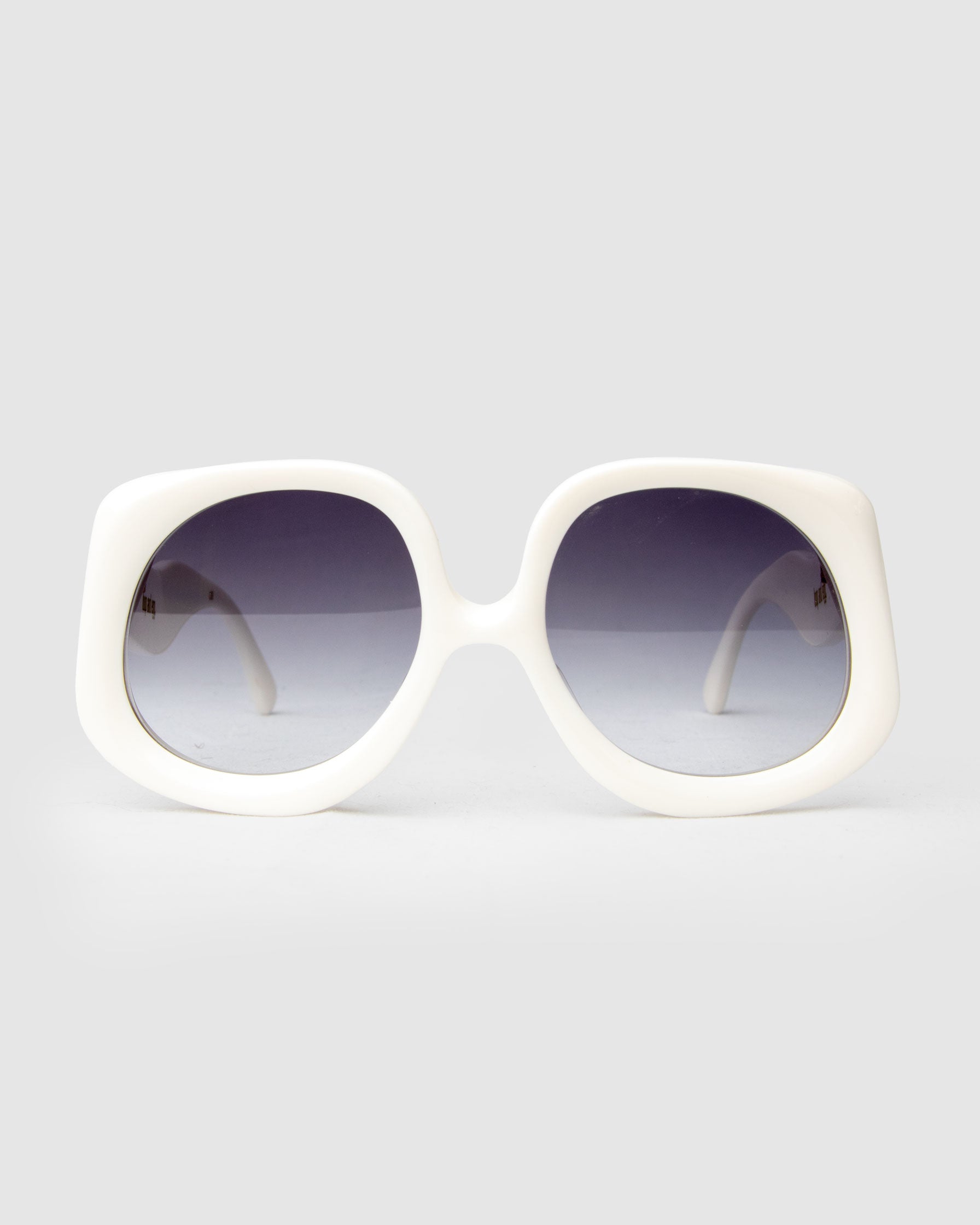 LAG_001 X WHITE