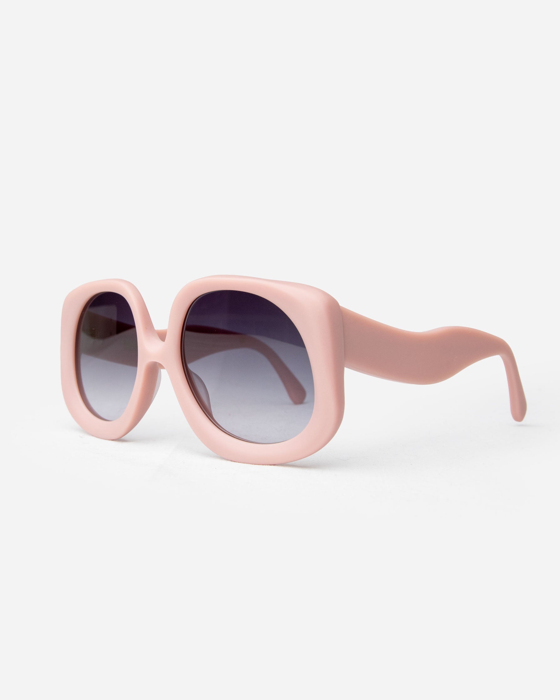 LAG_001 X PINK