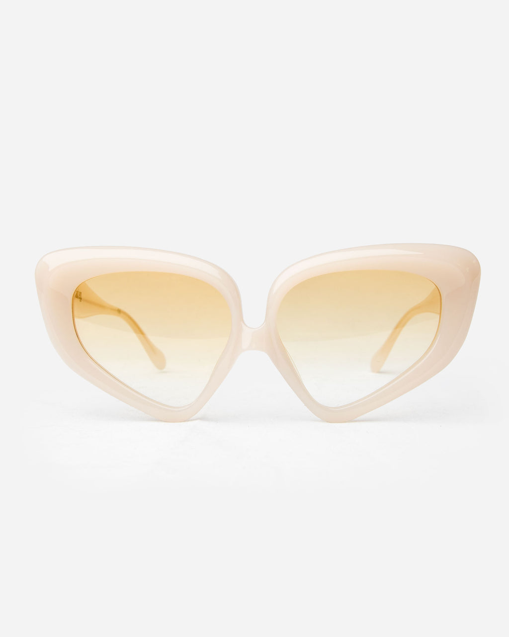 LAG_002 X WHITE CREAM